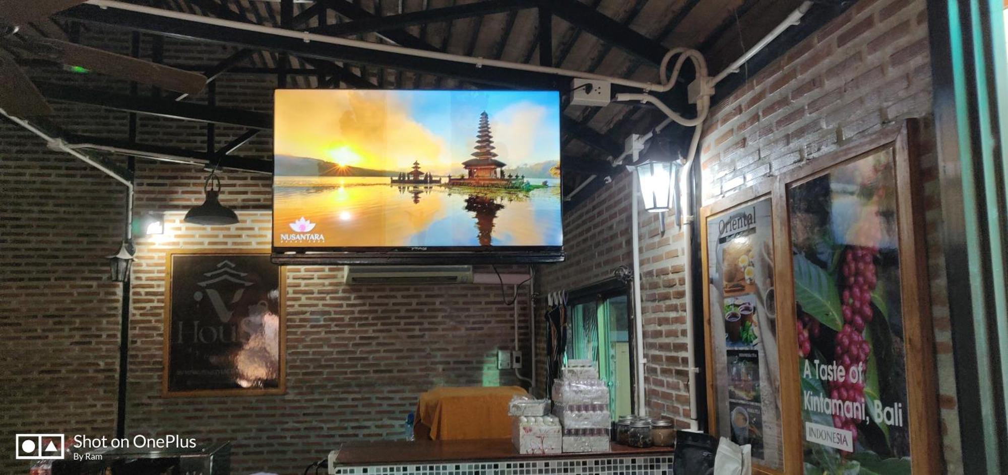 V House Hotel Phra Nakhon Si Ayutthaya Exterior photo